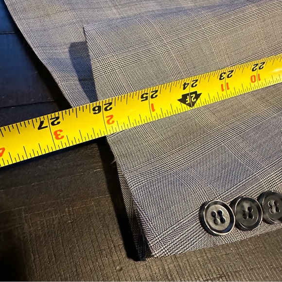 LNWT Corneliani Suit - Picture 10 of 16